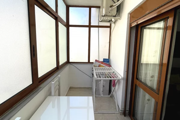 Shtepi ne shitje Apartament ne Durres, 1+1, Mobilimi E mobiluar, Pagesa 80,000  Euro.