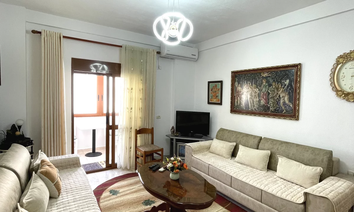 Shtepi ne shitje Apartament ne Durres, 1+1, Mobilimi E mobiluar, Pagesa 80,000  Euro.
