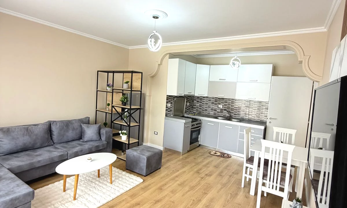 Shtepi ne shitje Apartament ne Durres, 1+1, Mobilimi E mobiluar, Pagesa 98,000  Euro.