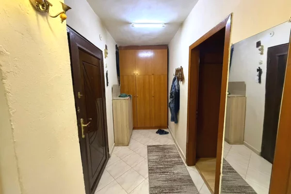 Shtepi ne shitje Apartament ne Durres, 1+1, Mobilimi E mobiluar, Pagesa 6,000,000  Leke.