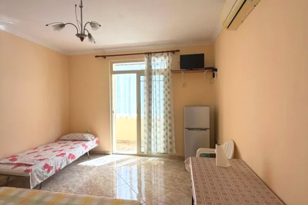 Shtepi me qera Garsoniere ne Durres - 22,000 Leke