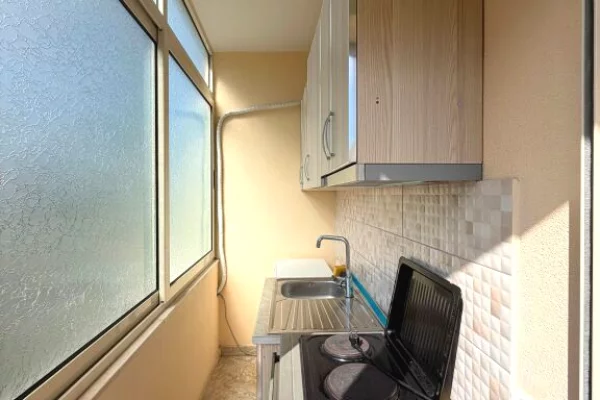 Shtepi me qera Apartament ne Durres, Garsoniere, Mobilimi E mobiluar, Pagesa 22,000  Leke.