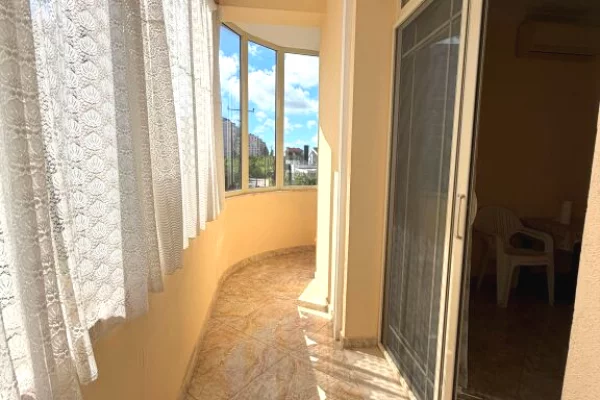 Shtepi me qera Apartament ne Durres, Garsoniere, Mobilimi E mobiluar, Pagesa 22,000  Leke.