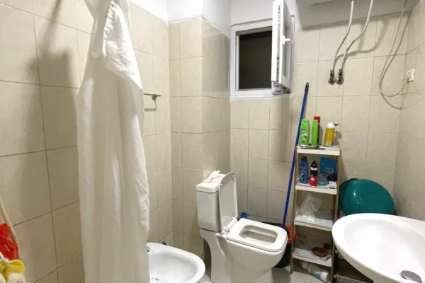 Shtepi ne shitje Apartament ne Durres, 1+1, Mobilimi E mobiluar, Pagesa 70,000  Euro.