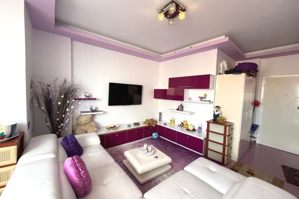 Shtepi ne shitje Apartament ne Durres, 1+1, Mobilimi E mobiluar, Pagesa 90,000  Euro.