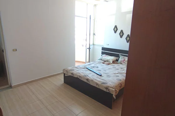 Shtepi me qera Apartament ne Durres, 2+1, Mobilimi E mobiluar, Pagesa 30,000  Leke.