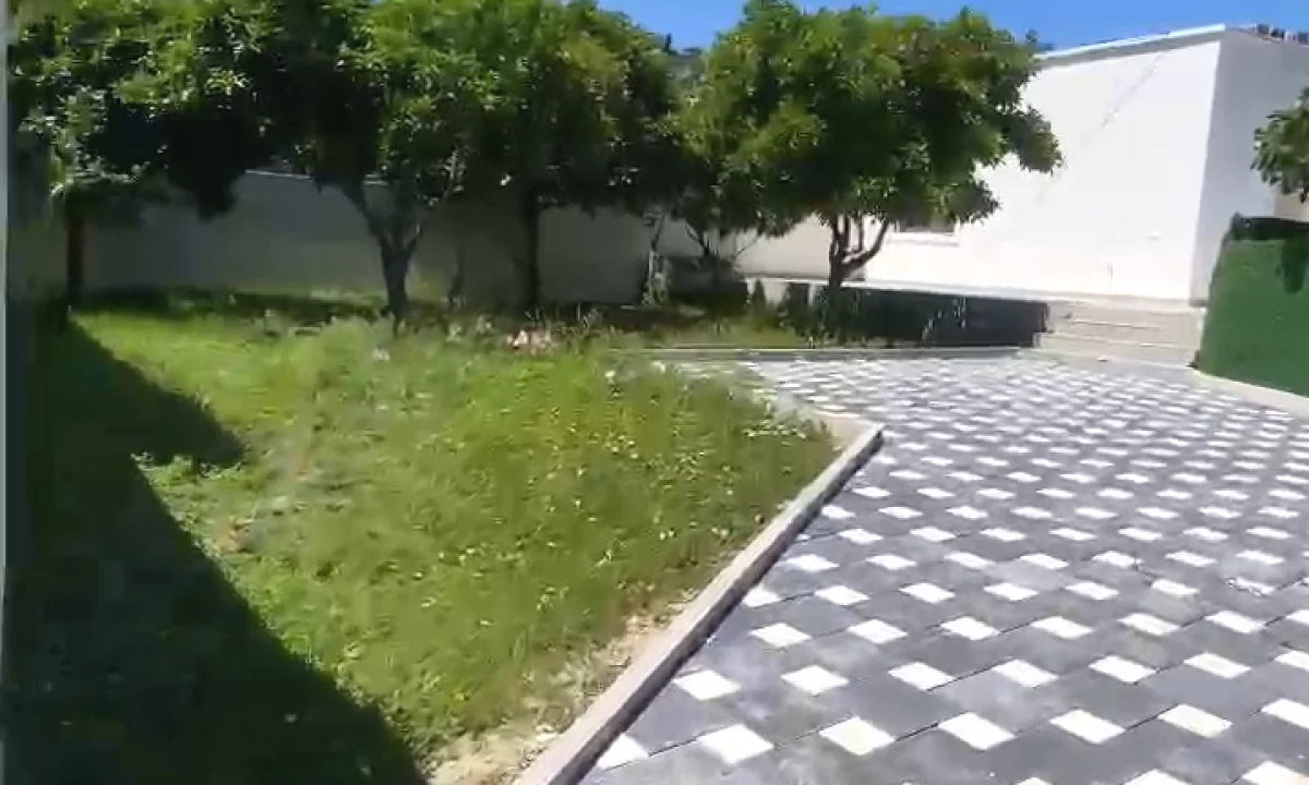 Private house for sale in Durres 3+1, Emty