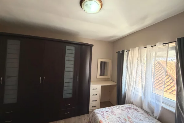 Shtepi me qera Apartament ne Durres, 2+1, Mobilimi E mobiluar, Pagesa 450  Euro.