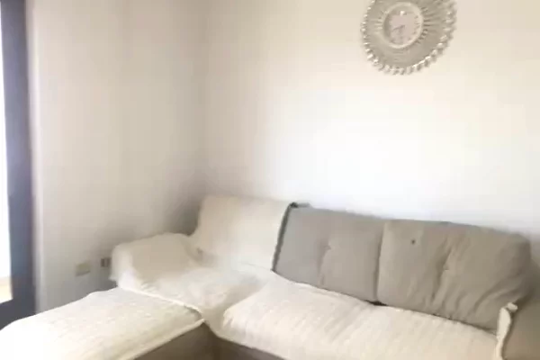 Shtepi me qera Apartament ne Durres, 1+1, Mobilimi E mobiluar, Pagesa 30,000  Leke.