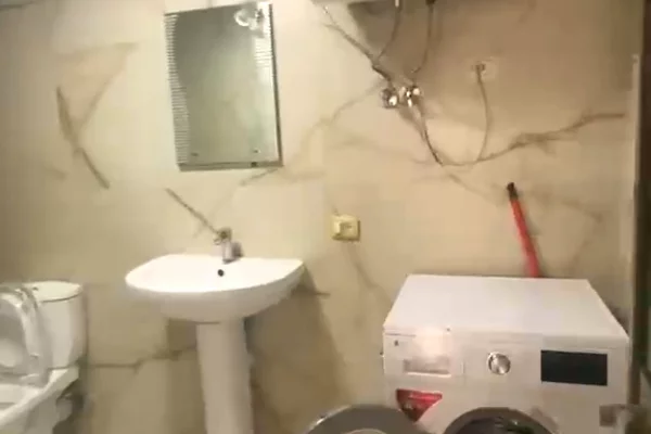 Shtepi me qera Apartament ne Durres, 1+1, Mobilimi E mobiluar, Pagesa 30,000  Leke.