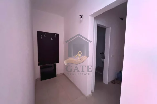 Shtepi ne shitje Apartament ne Durres, 1+1, Mobilimi E mobiluar, Pagesa 124,000  Euro.