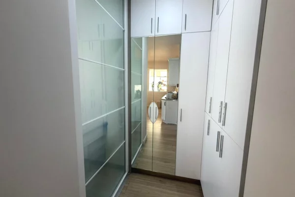 Shtepi ne shitje Apartament ne Durres, 1+1, Mobilimi E mobiluar, Pagesa 140,000  Euro.