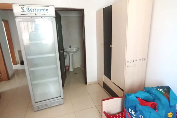 Shtepi me qera Apartament ne Durres, 2+1, Mobilimi E mobiluar, Pagesa 30,000  Leke.