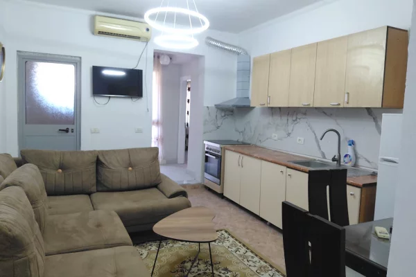Shtepi me qera Apartament ne Durres, 1+1, Mobilimi E mobiluar, Pagesa 32,000  Leke.