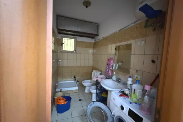 Shtepi me qera Apartament ne Durres, 1+1, Mobilimi E mobiluar, Pagesa 250  Euro.
