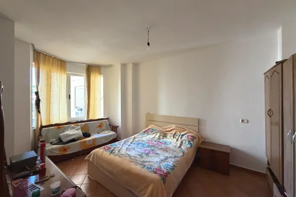 Shtepi me qera Apartament ne Durres, 1+1, Mobilimi E mobiluar, Pagesa 250  Euro.