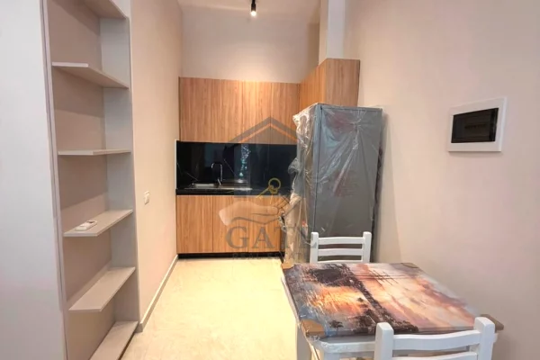 Shtepi me qera Apartament ne Durres, Garsoniere, Mobilimi E mobiluar, Pagesa 35,000  Leke.
