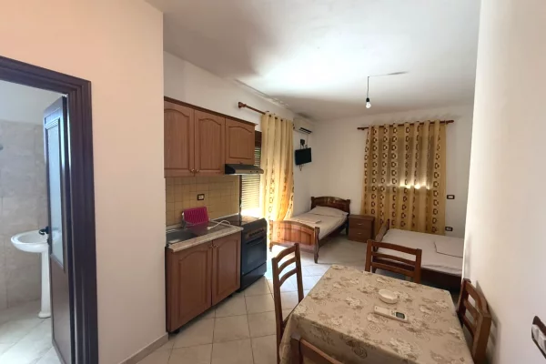 Shtepi me qera Apartament ne Durres, Garsoniere, Mobilimi E mobiluar, Pagesa 25,000  Leke.