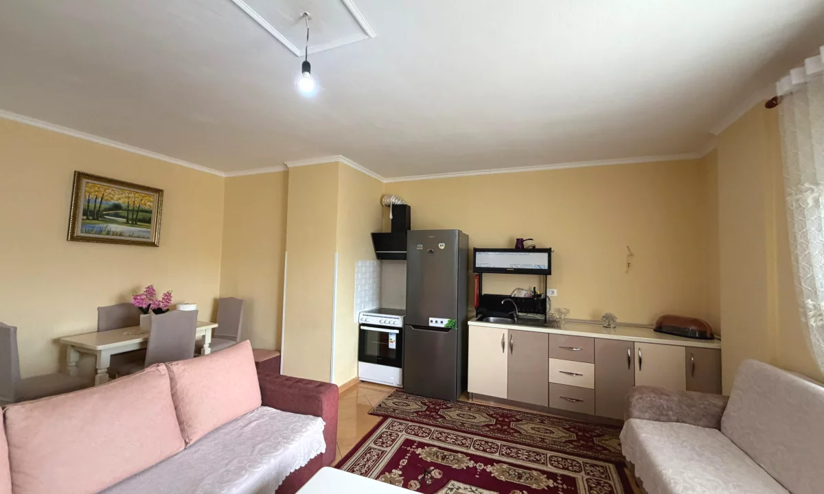 Shtepi me qera Apartament ne Durres, 1+1, Mobilimi E mobiluar, Pagesa 350  Euro.