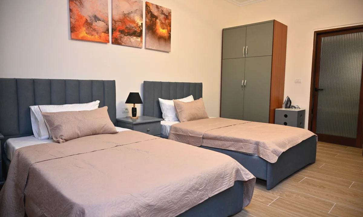 Shtepi me qera Apartament ne Durres, Garsoniere, Mobilimi E mobiluar, Pagesa 32,000  Leke.
