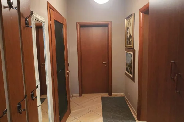 Shtepi me qera Apartament ne Durres, 1+1, Mobilimi E mobiluar, Pagesa 35,000  Leke.