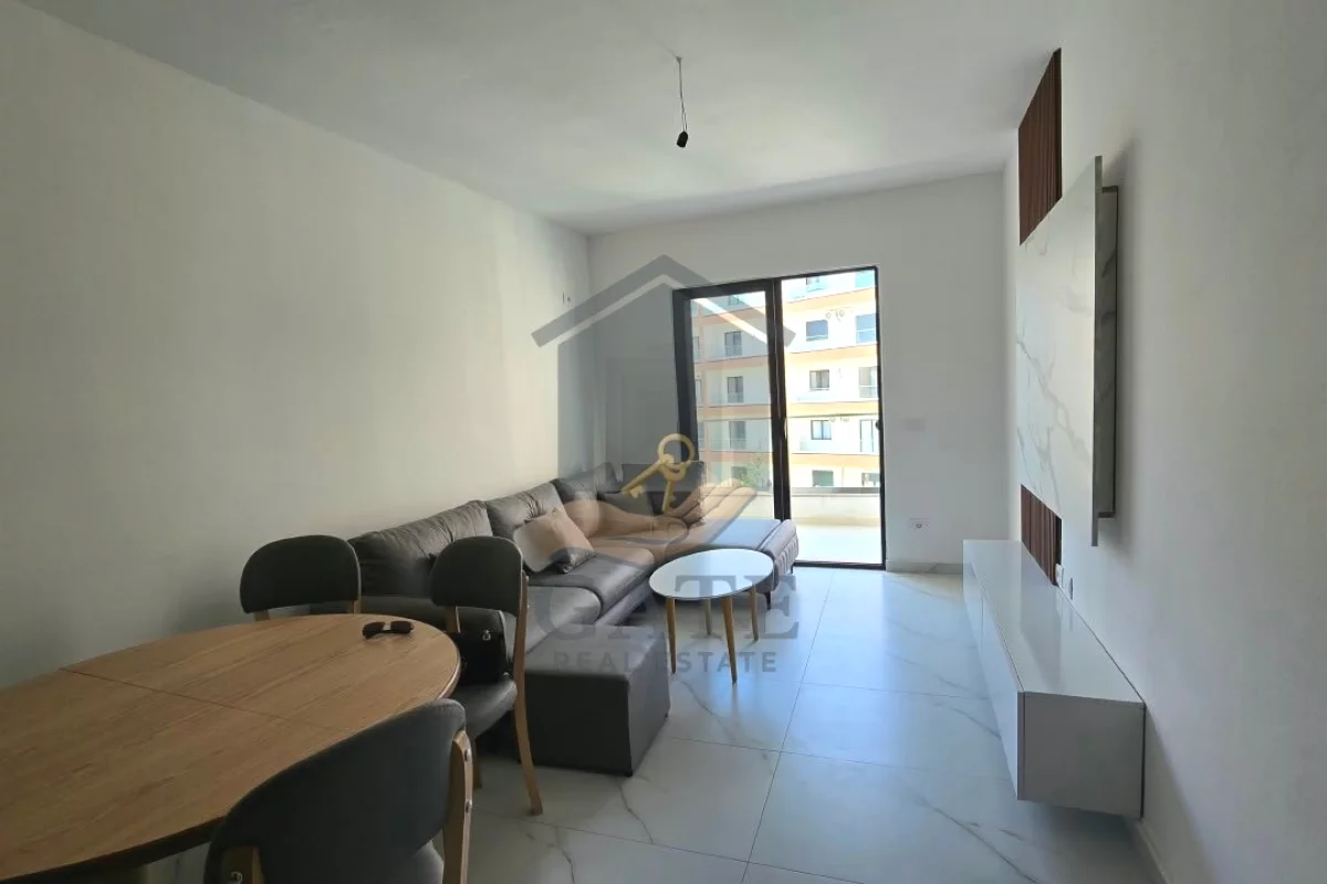 Shtepi ne shitje Apartament ne Durres, 1+1, Mobilimi E mobiluar, Pagesa 90,000  Euro.