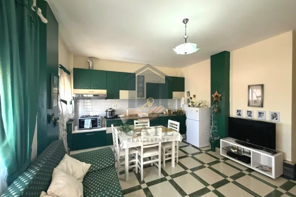 Shtepi ne shitje Apartament ne Durres, 1+1, Mobilimi E mobiluar, Pagesa 85,000  Euro.