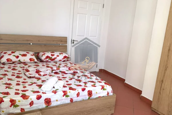 Shtepi me qera Apartament ne Durres, 2+1, Mobilimi E mobiluar, Pagesa 35,000  Leke.