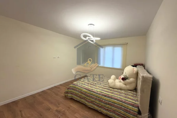 Shtepi ne shitje Apartament ne Durres, 2+1, Mobilimi E mobiluar, Pagesa 113,000  Euro.
