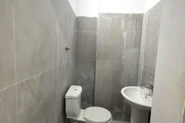 Qira, Ambient Biznesi, Ish Rajoni Durres