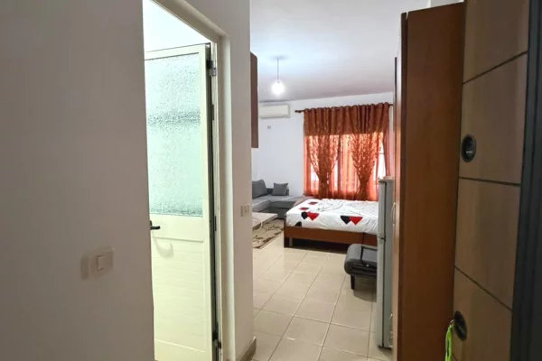 Shtepi me qera Garsoniere ne Durres - 21,000 Leke