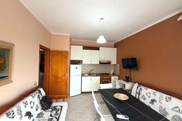 Shtepi me qera Apartament ne Durres, 1+1, Mobilimi E mobiluar, Pagesa 22,000  Leke.