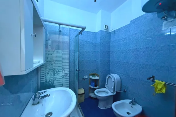 Shtepi me qera Apartament ne Durres, 1+1, Mobilimi E mobiluar, Pagesa 22,000  Leke.