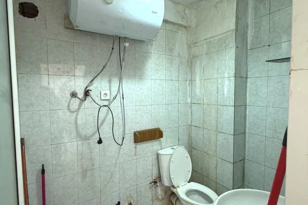 Shtepi ne shitje Apartament ne Durres, 1+1, Mobilimi E mobiluar, Pagesa 75,000  Euro.