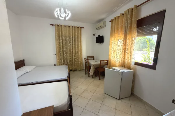 Shtepi me qera Apartament ne Durres, Garsoniere, Mobilimi E mobiluar, Pagesa 30,000  Leke.