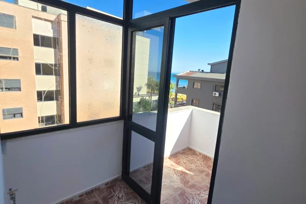 Shtepi me qera Apartament ne Durres, 1+1, Mobilimi E mobiluar, Pagesa 40,000  Leke.