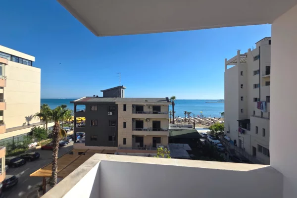 Shtepi me qera Apartament ne Durres, 1+1, Mobilimi E mobiluar, Pagesa 40,000  Leke.