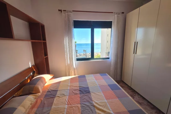 Shtepi me qera Apartament ne Durres, 1+1, Mobilimi E mobiluar, Pagesa 40,000  Leke.
