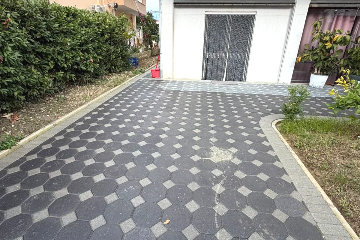 Shtepi me qera Shtepi Private ne Durres, 1+1, Mobilimi E mobiluar, Pagesa 25,000  Leke.