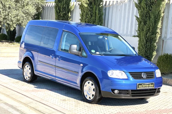 Auto in Vendita a Durazzo - 680,000 Leke