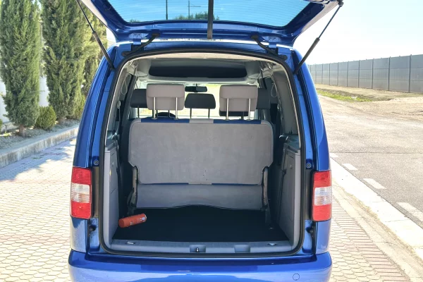 Auto in Vendita a Durazzo, Volkswagen, 2009 Diesel,Kambio Manual Pagamento 680,000  Leke.