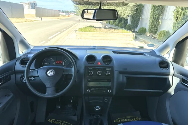 Auto in Vendita a Durazzo, Volkswagen, 2009 Diesel,Kambio Manual Pagamento 680,000  Leke.