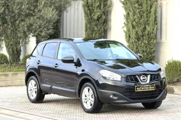Makina ne shitje ne Durres, Nissan, 2012 Diesel,Kambio Manual Pagesa 630,000  Leke.