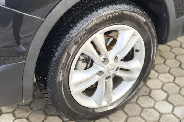 Makina ne shitje ne Durres, Nissan, 2012 Diesel,Kambio Manual Pagesa 630,000  Leke.