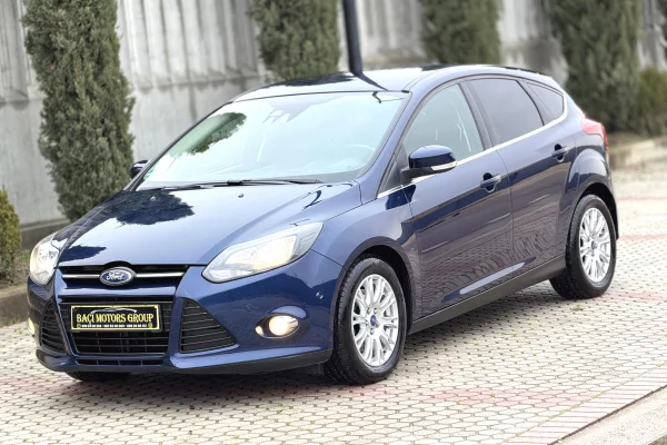 Makina ne shitje ne Durres - 520,000 Leke