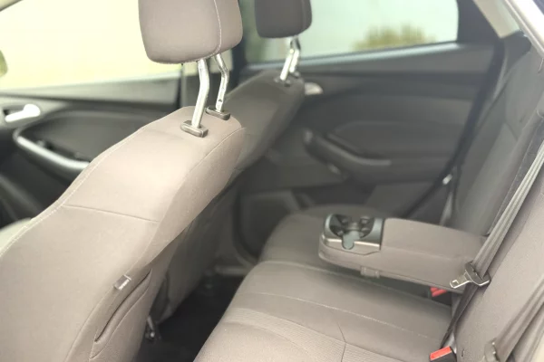 Makina ne shitje ne Durres, Ford, 2012 Diesel,Kambio Manual Pagesa 520,000  Leke.