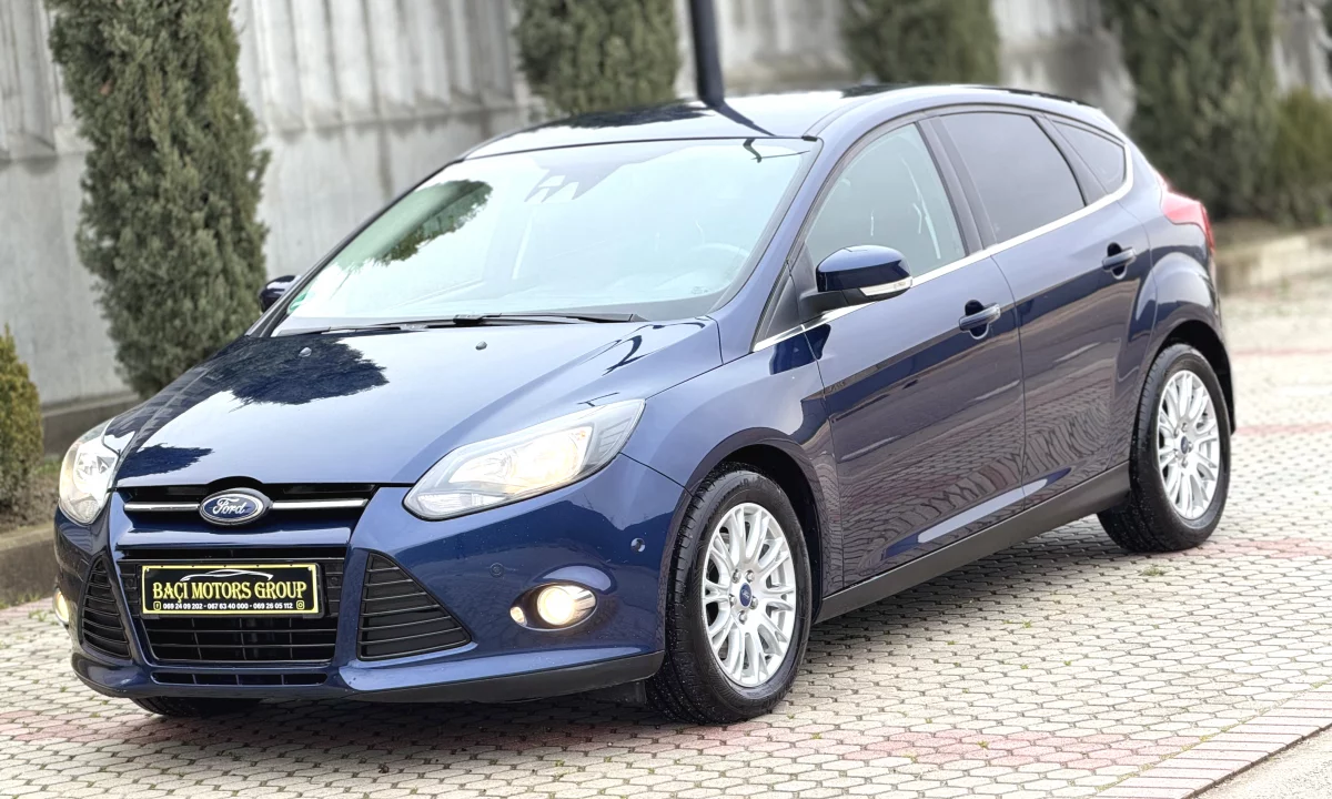 Makina ne shitje ne Durres, Ford, 2012 Diesel,Kambio Manual Pagesa 520,000  Leke.