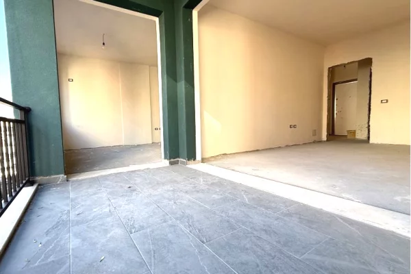 Appartamento in vendita a Tirana 2+1, Vuoto
