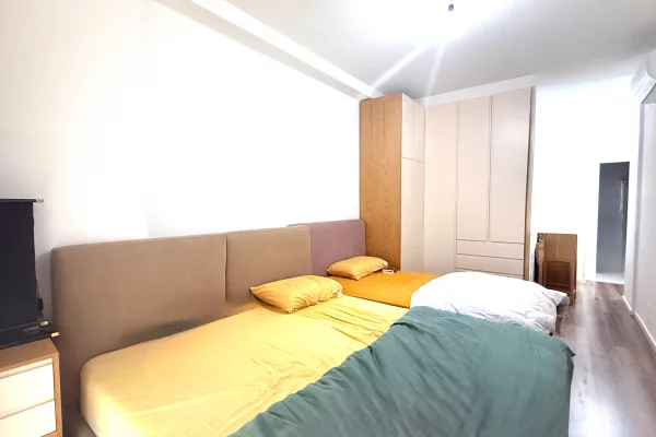 Appartamento in vendita a Tirana 2+1, Arredato