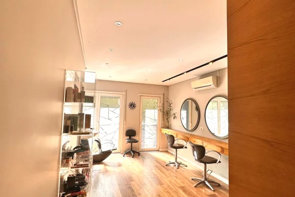 Don Bosko – Me Qira Ambient Biznesi (Parukeri / Estetike)